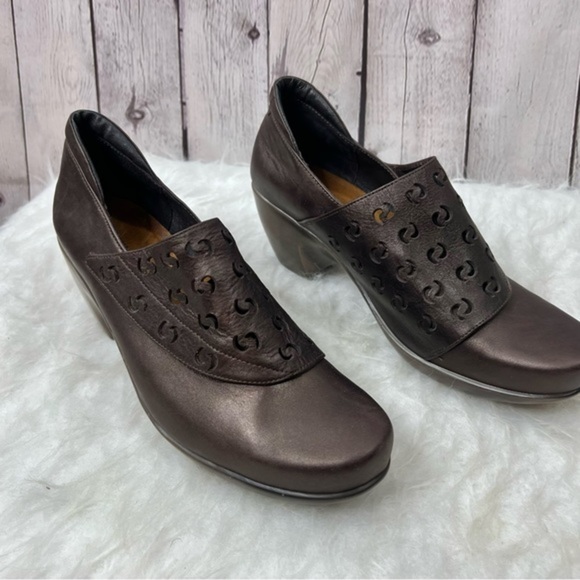 Naot Precious Brown Leather Bootie 10 - Picture 6 of 13